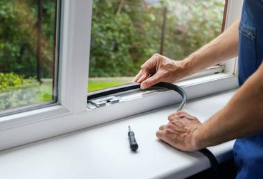 Comparing Window Hardware: Chinese vs North American Quality